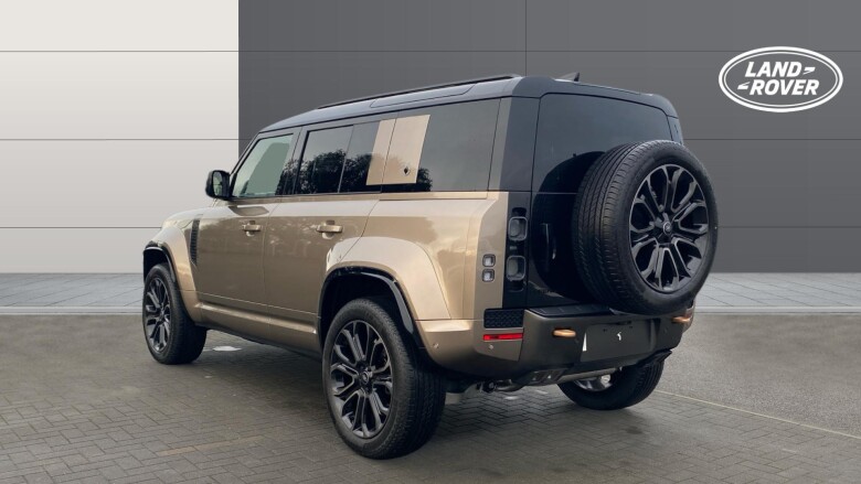 Land Rover Defender 4.4 P635 Octa 110 5dr Auto Petrol Estate